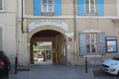 Bibliothèque de Cadenet