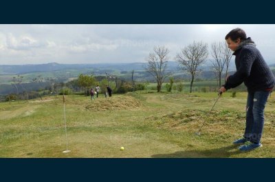 Mini-golf 18 trous sur herbe