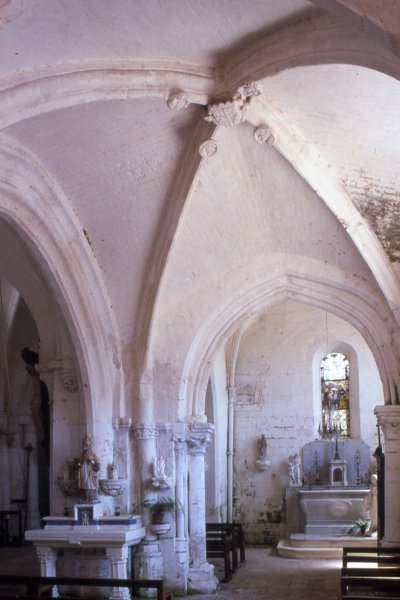 Eglise Saint-Amand de Donnement