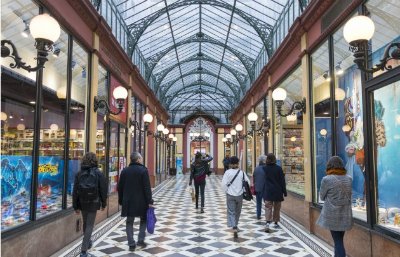 La tête dans les nuages