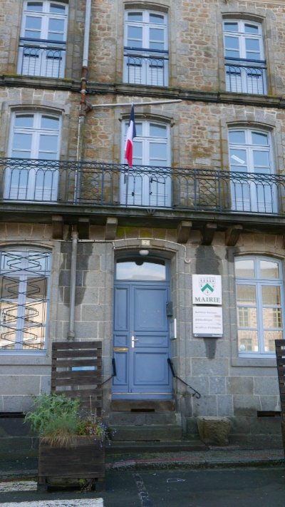 Bibliothèque municipale Hédé-Bazouges