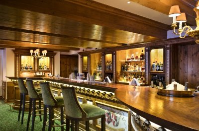 Le Bar - Airelles Courchevel