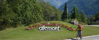 Le tour du lac du Verney en vélo électrique depuis Oz-en-Oisans