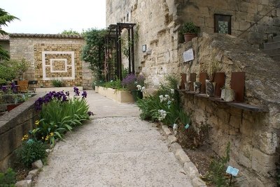 Le jardin médiéval d'Uzès et ses tours