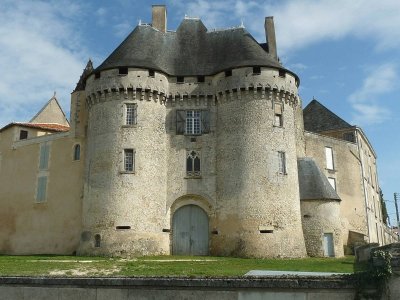Château de Barbezieux Saint-Hilaire