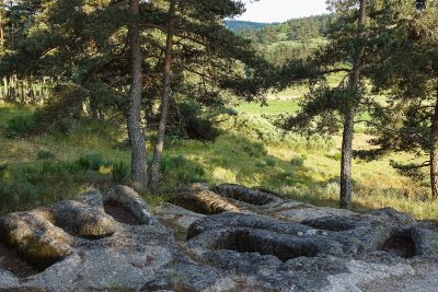 LA NÉCROPOLE DE CAGNOT