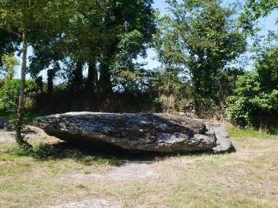Les rives de l'Acheneau et la Pierre Tremblante