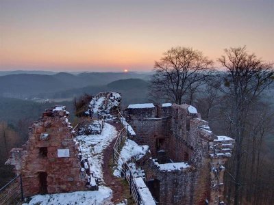 Le château de Falkenstein et le Helfenstein