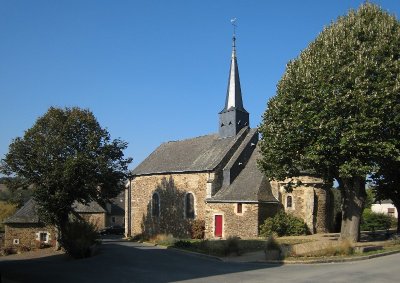 Église Saint-Pierre - Chenillé-Changé