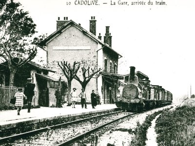 Le Mont Julien et la Grotte des Fées
