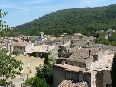 Bouches-du-Rhône en Paysages - Alleins, au fil du temps
