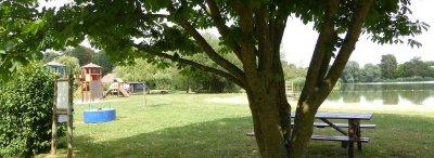 Baignade à la Base de loisirs au plan d'eau de Chantenay-Villedieu