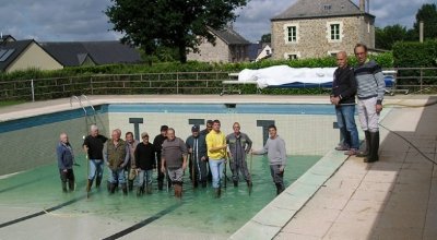 PISCINE DE SAINT CHARLES LA FORET