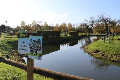 AIRE DE LOISIRS DES DOUVES