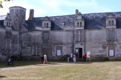 DOMAINE DE L'ESCURAYS