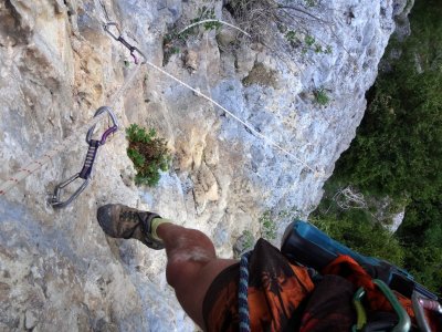 Voies d'escalade la grotte aux galets de Nonglard
