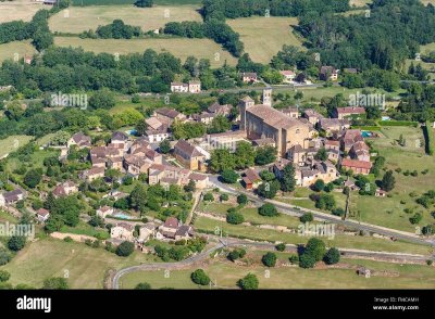 Saint-Avit Sénieur, un village