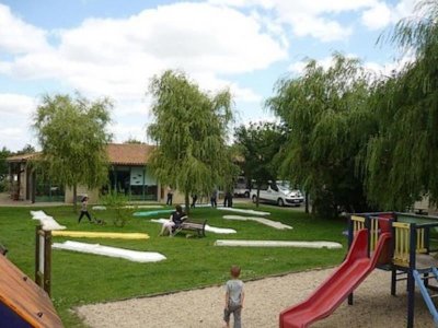 Mini-Golf de Pescalis et aire de jeux