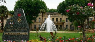 Place du Général de Gaulle et son Jardin d'enfants