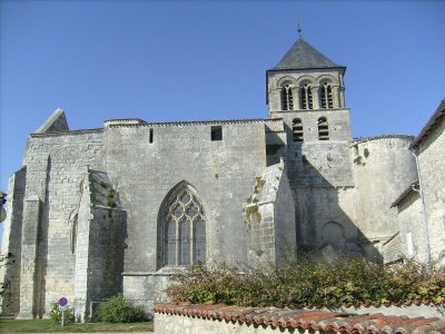 Eglise Saint-Pierre de Chaniers