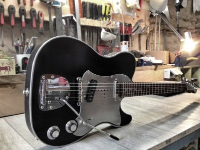 Méloduende Guitars Sarl