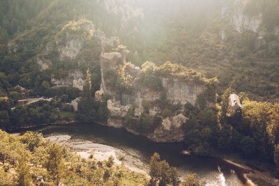 CHATEAU ET VILLAGE DE CASTELBOUC