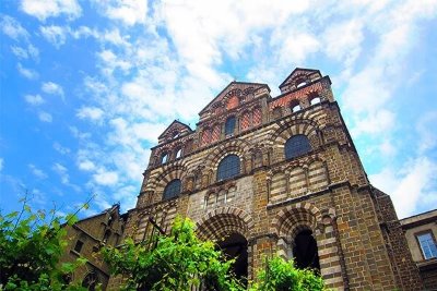 Altitude 999: retraites et yoga en pleine nature