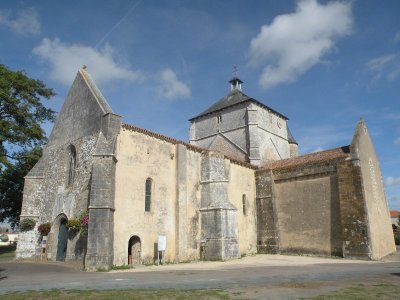 Église Sainte-Radégonde