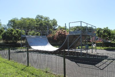 Skate park de Saint-Médard d'Eyrans