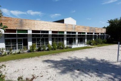 Piscine Jean-Pierre Moré du Puy-Sainte-Réparade