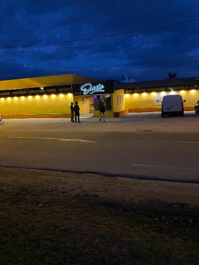 Le Jaï's  Beach Pub