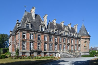 Château de Trélon***