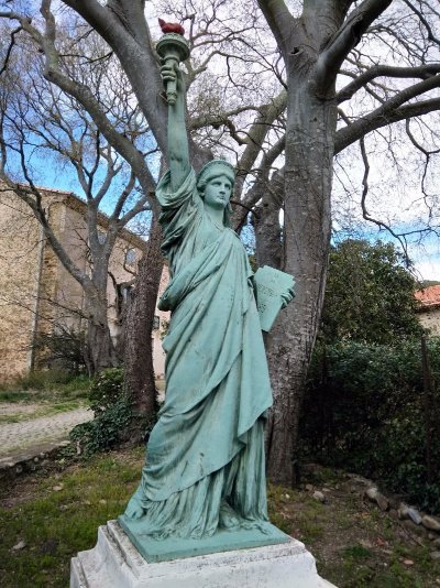 STATUE DE LA LIBERTÉ DE LUGNÉ