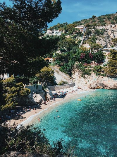 Plage de la baie d'Eze