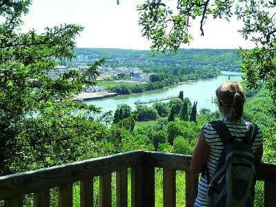 Le sentier de l'oppidum
