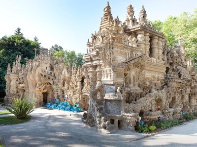 Avec le facteur Cheval