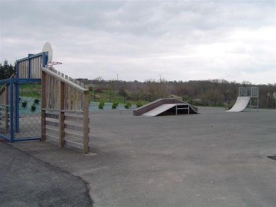 Piste de Roller skate board et city stade