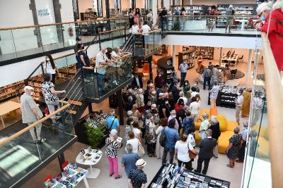 BIBLIOTHÈQUE POUR TOUS