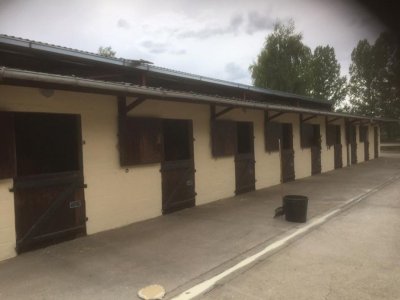 Les écuries d'Albizia