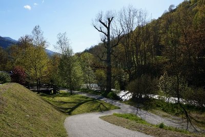 Au fil de l'Isère entre forêt et villages de caractère