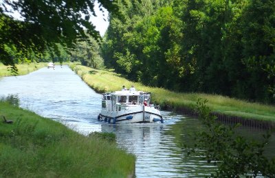 Canal latéral à la Loire