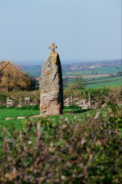 Menhir de la Pierre Levée