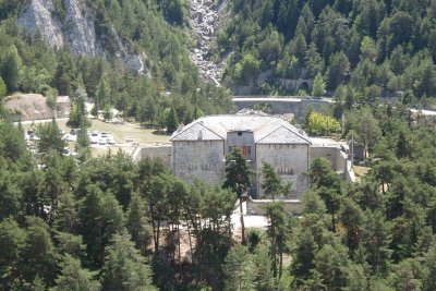 Le sentier des Bâtisseurs à pied