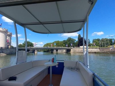 Balade en bateau solaire Lor'n boat