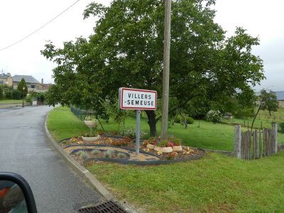VILLERS SEMEUSE, Ville Fleurie "2 Fleurs"