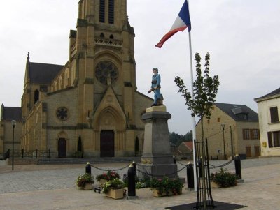 DOUZY, Ville Fleurie "2 Fleurs"