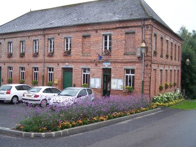 LA NEUVILLE AUX JOÛTES, Village Fleuri "3 Fleurs"