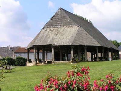 SAINT JEAN AUX BOIS, Village Fleuri "2 Fleurs"