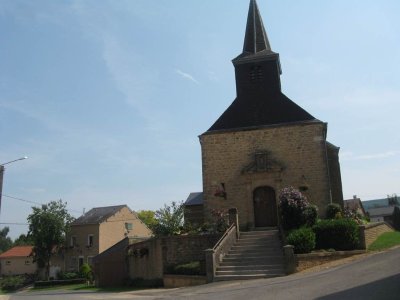 VILLERS SUR BAR, Village Fleuri "2 Fleurs"