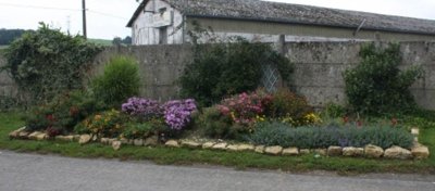 ROUVROY SUR AUDRY, Village Fleuri "2 Fleurs"